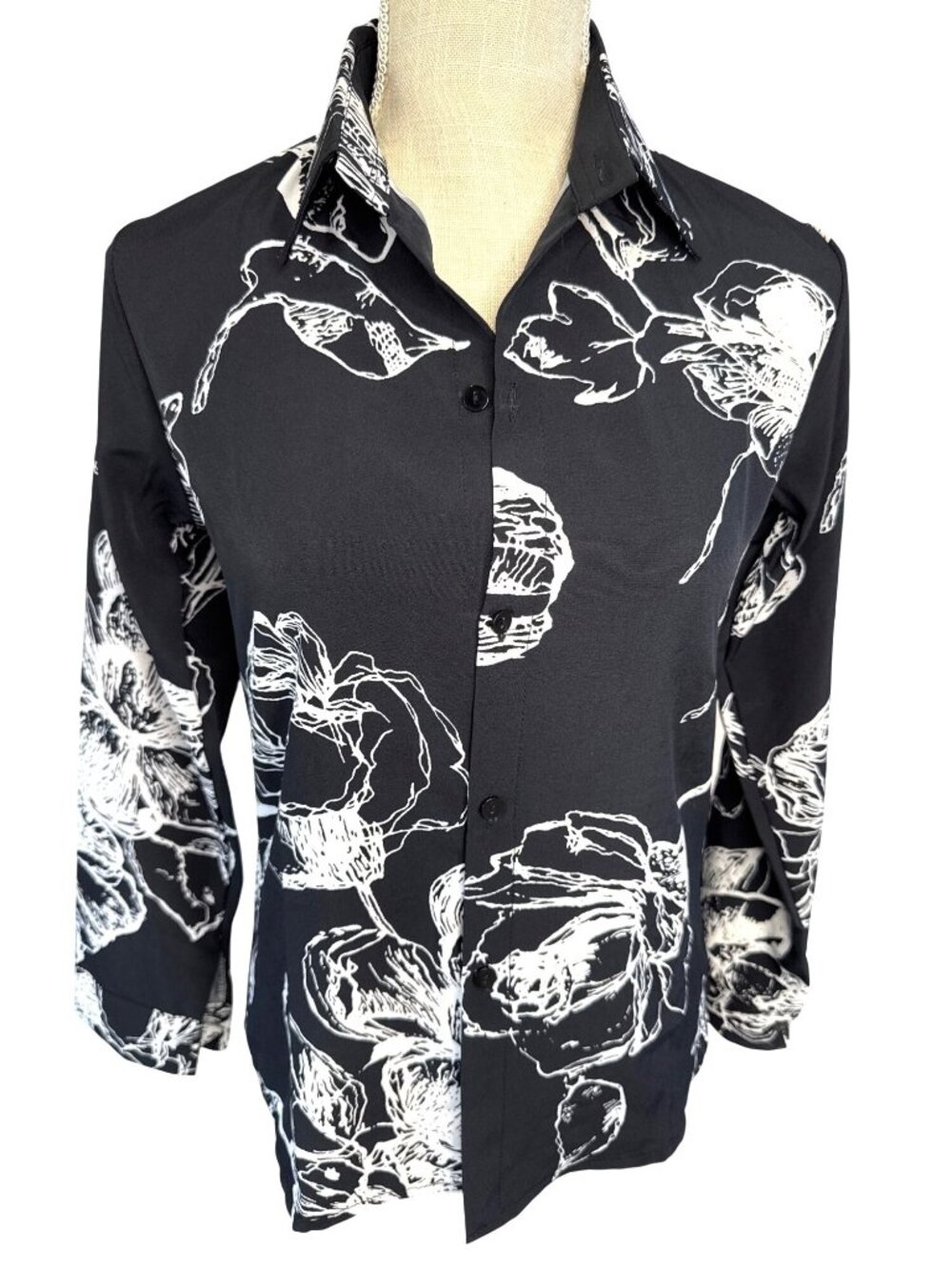 Burberry Black & White Floral Button-Up Shirt Long Sleeve Womens Top Size M